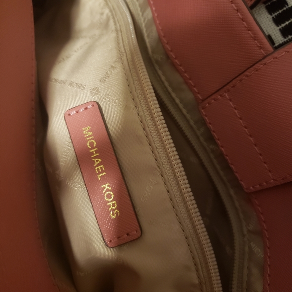 💋SOLD💋 Tulip Michael Kors Large Satchel - Picture 13 of 16